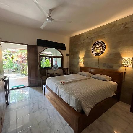 Catra Homestay Beach Apartments Candidasa Exterior foto